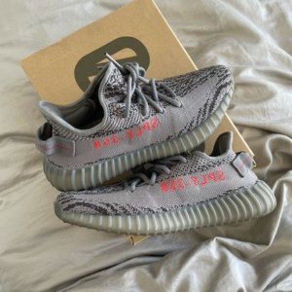 Yeezy 350 V2 Beluga 2.0 Sneakers main image 4